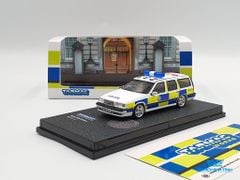 Xe Mô Hình Volvo 850 Estate Police Car 1:64 Tarmac Works ( Trắng )