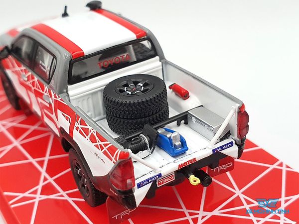 Xe Mô Hình Toyota Hilux AXCR 2016 Show Car 1:64 Tarmac Works ( Trắng Đỏ )