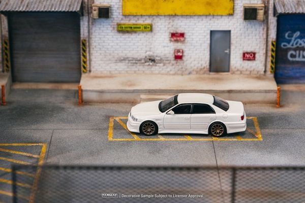 Xe Mô Hình Vertex Toyota Chaser Jzx100 1:64 Tarmac Works ( White Metallic )