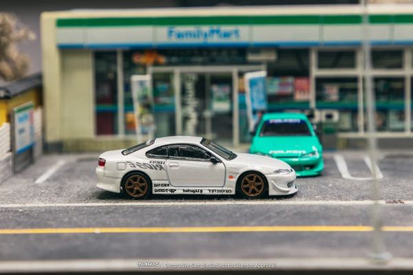 Xe mô hình Vertex Nissan Silvia (S15) 1:64 Tarmac Works ( White )