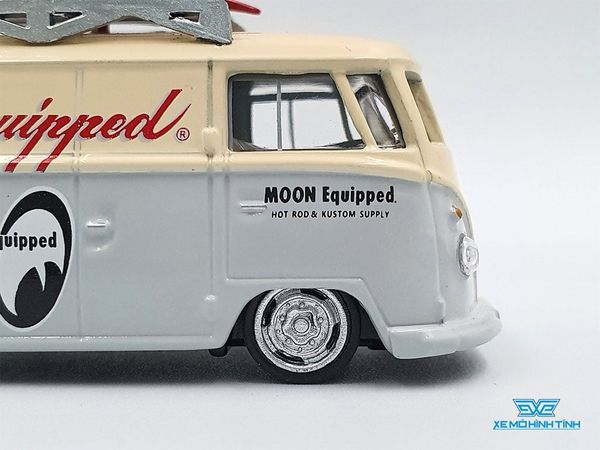 Xe Mô Hình Volkswagen Type II (T1) Panel Van Mooneyes 1:64 Schuco x Tarmac ( Kem )