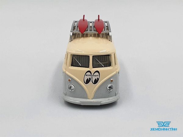 Xe Mô Hình Volkswagen Type II (T1) Panel Van Mooneyes 1:64 Schuco x Tarmac ( Kem )