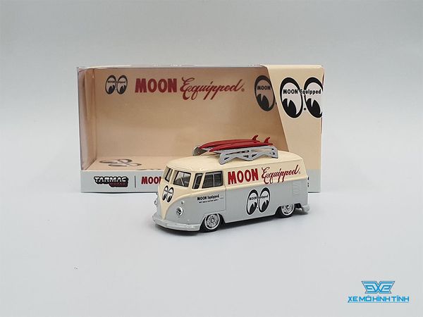 Xe Mô Hình Volkswagen Type II (T1) Panel Van Mooneyes 1:64 Schuco x Tarmac ( Kem )