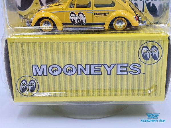 Xe Mô Hình VW Beetle Low Ride height MOONEYES 1:64 Tarmac Works ( Vàng )