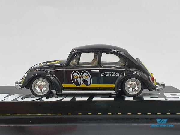 Xe Mô Hình Volkswagen Beetle MOONEYES 1:64 Tarmac x Schuco ( Đen )