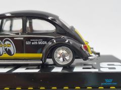 Xe Mô Hình Volkswagen Beetle MOONEYES 1:64 Tarmac x Schuco ( Đen )