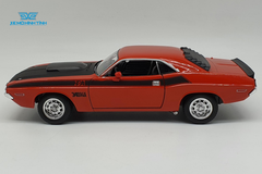 XE MÔ HÌNH DODGE CHALLENGER T/A 1:24 WELLY (ĐỎ)