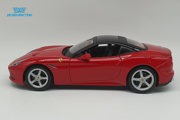 XE MÔ HÌNH FERRARI CALIFORNIA T 1:18 CLOSE TOP BBURAGO (ĐỎ)