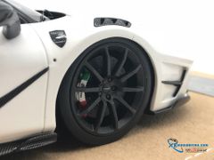 J32-09 MH JUC FERRARI 488 4XX SIRACUSA MANSORY (WHITE)