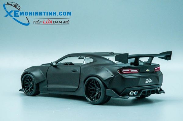 Xe Mô Hình Chevy 2016 Camaro Ss Widebody Gt Wing 1:24 Jada Toys (Đen Nhám)