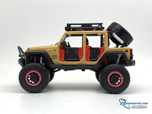 Jeep 2015 Wrangler Unlimited 1:24 Maisto ( Cafe sữa )