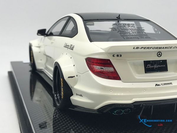 MERCEDES-BENZ C63 LIBERTY WALK TRẮNG - ĐẾ CARBON