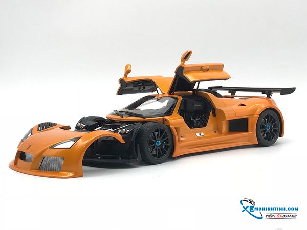 GUMPERT Apollo S Autoart 1:18 (Cam)