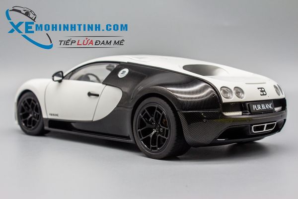 Xe Mô Hình Bugatti Veyron Super Sport Pur Blanc Edition 1:18 Autoart ( Trắng Đen )