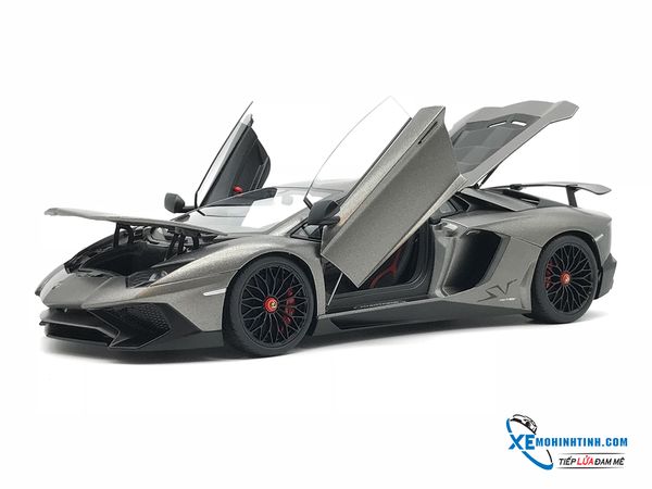 Lamborghini Aventador LP750-4 SV Autoart 1:18 (Xám)