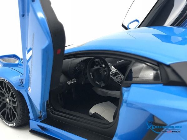 ''1/18 LB-WORKS LAMBORGHINI AVENTADOR (METALLIC SKY BLUE)''