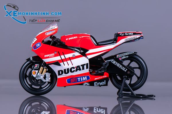 Xe Mô Hình Ducati Desmosedici Gp11 Nicky Hayden 69 1:12 Newray