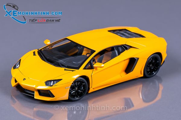 Xe Mô Hình Lamborghini Aventador Lp700-4 1:18 Welly-Fx (Vàng)