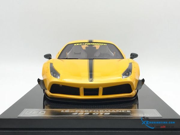 J01-04 MH 1:18 JEC FERRARI 488 LB WALKS (YELLOW) - CARBON