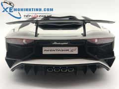 1/18 LAMBORGHINI AVENTADOR LP750-4 SV (BIANCO CANOPUS/PEARL WHITE)