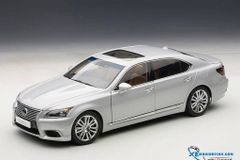 Xe Mô Hình Lexus LS600hl 1:18 Autoart ( Bạc )