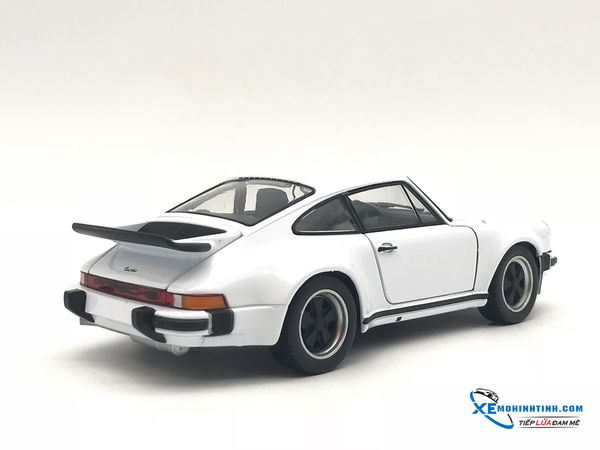 Porsche 911R Turo WELLY 1:24 (Trắng)