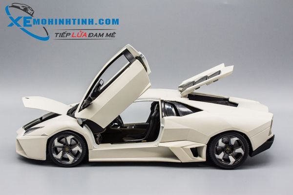 XE MÔ HÌNH LAMBORGHINI REVENTON 1:18 BBURAGO (TRẮNG)