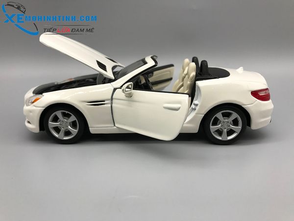 Xe Mô Hình Mercedes-Benz Slk-Class 1:24 Maisto (Trắng)