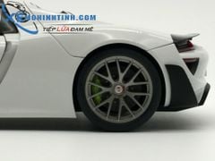 Xe Mô Hình 1:18 Porsche 918 Spyder Weissach Package - Trắng