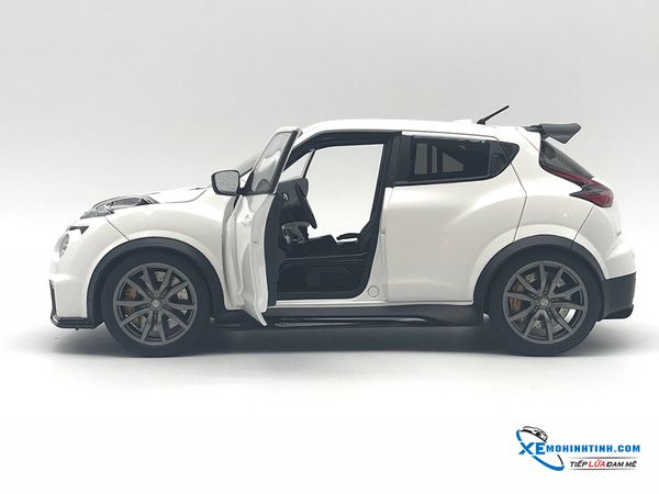 1/18 NISSAN JUKE R 2.0 (WHITE)