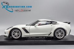 XE MÔ HÌNH CHEVROLET CORVETTE C7 Z06 1:18 AUTOART (TRẮNG)