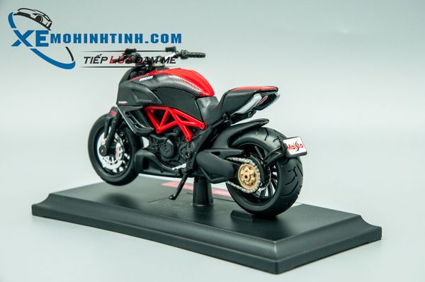 XE MÔ HÌNH DUCATI DIAVEL CARBON 1:18 MAISTO (ĐEN)