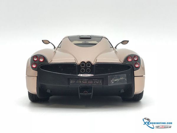 Pagani Huayra GTautos 1:18 (Nâu)