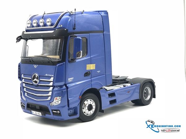 NZG Mercedes-Benz Actros GigaSpace 4x2 1:18 ( Xanh )