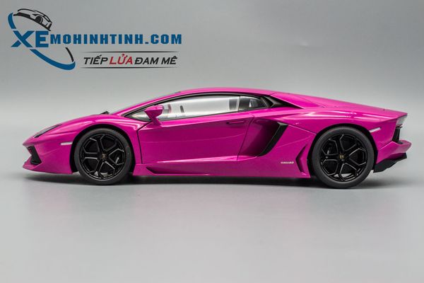 XE MÔ HÌNH LAMBORGHINI AVENTADOR 1:18 AUTOART (HỒNG)