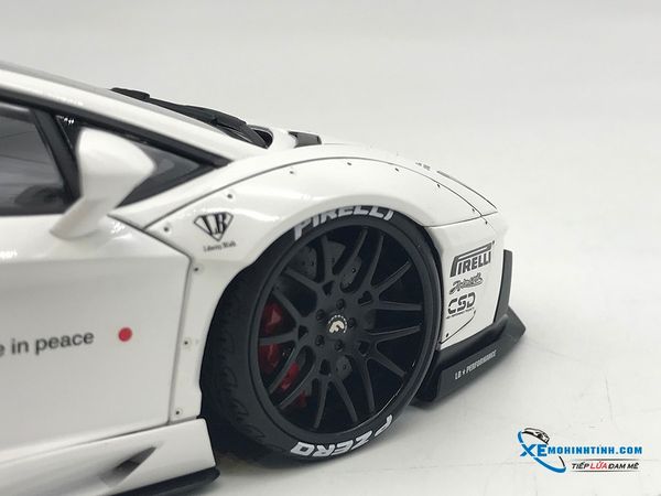 1:18 LIBERTY WALK LB-WORKS LAMBORGHINI AVENTADOR (WHITE)