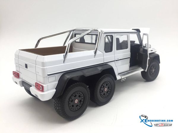 XE MÔ HÌNH MERCEDES-BENZ G63 6X6 1:24 WELLY ( TRẮNG )