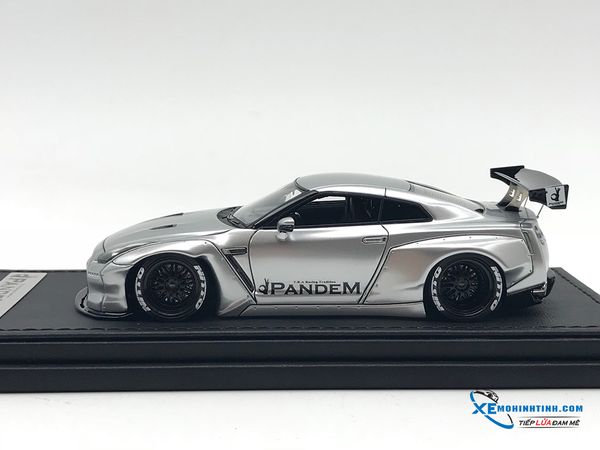 Nissan GTR-R35 PanDem Iginition Model 1:43 (Bạc)