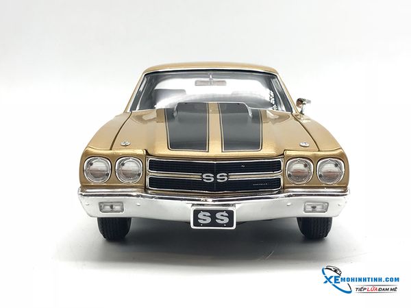 A1805509 MH 1:18 ACME 1970 396 CHEVELLE (GOLD)