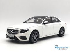 Mercedes Benz E-Klasse hãng Iscale Trắng