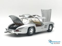 Xe Mô Hình Mercedes-Benz 300 SL ( 1954) 1:18 Bburago ( Bạc )