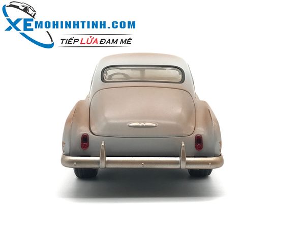 Dom'S Chevy Fleetline 1:24 (Bạc)