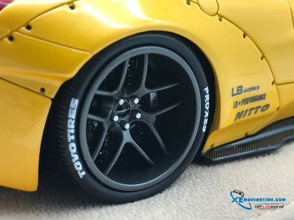 Ferrari 458 LB Roadster Liberty Walk 1:18 (Vàng)