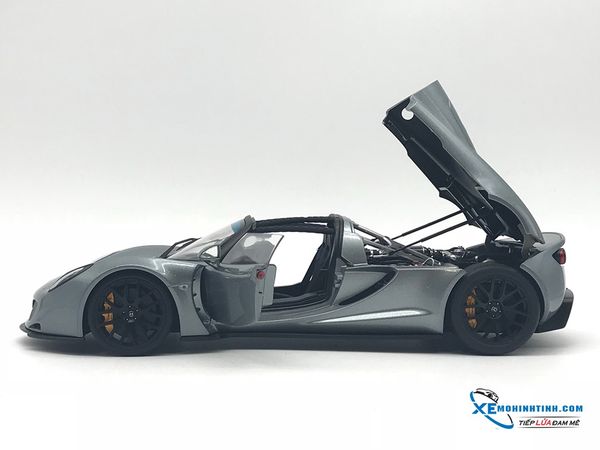 Xe Mô Hình Hennessey Venom Gt Spyder 1:18 Autoart ( Bạc )