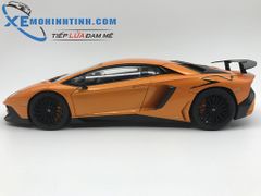 1/18 LAMBORGHINI AVENTADOR LP750-4 SV (ARANCIO ATLAS/ METALLIC ORANGE)