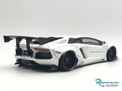 1:18 LIBERTY WALK LB-WORKS LAMBORGHINI AVENTADOR (WHITE)