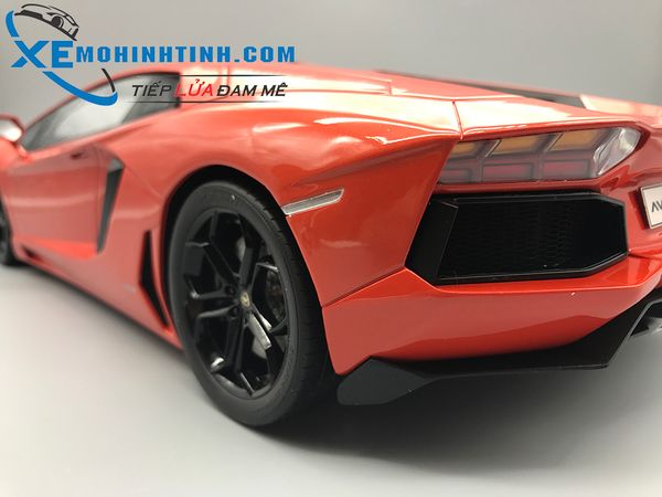 XE MÔ HÌNH LAMBORGHINI AVENTADOR 1:12 KYOSHO (CAM)