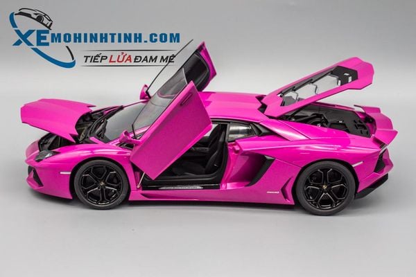 XE MÔ HÌNH LAMBORGHINI AVENTADOR 1:18 AUTOART (HỒNG)