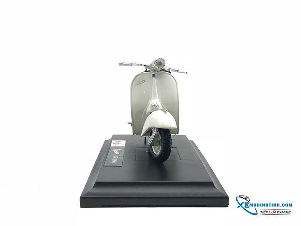 Vespa 150 (1956) 1:18 Maisto ( Trắng )