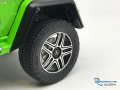 1/18 MERCEDES-BENZ G500 4X4 2 (ALIENGREEN)